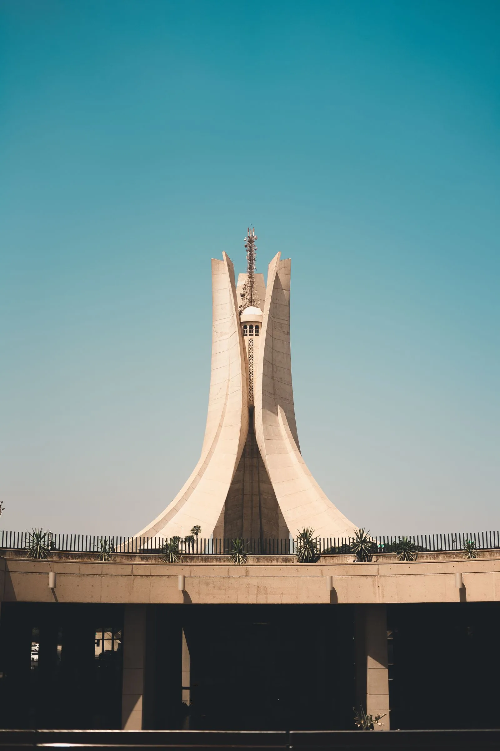 Photo de Cathédrale Saint-Paul, Monuments et sites à Plateau, Abidjan.